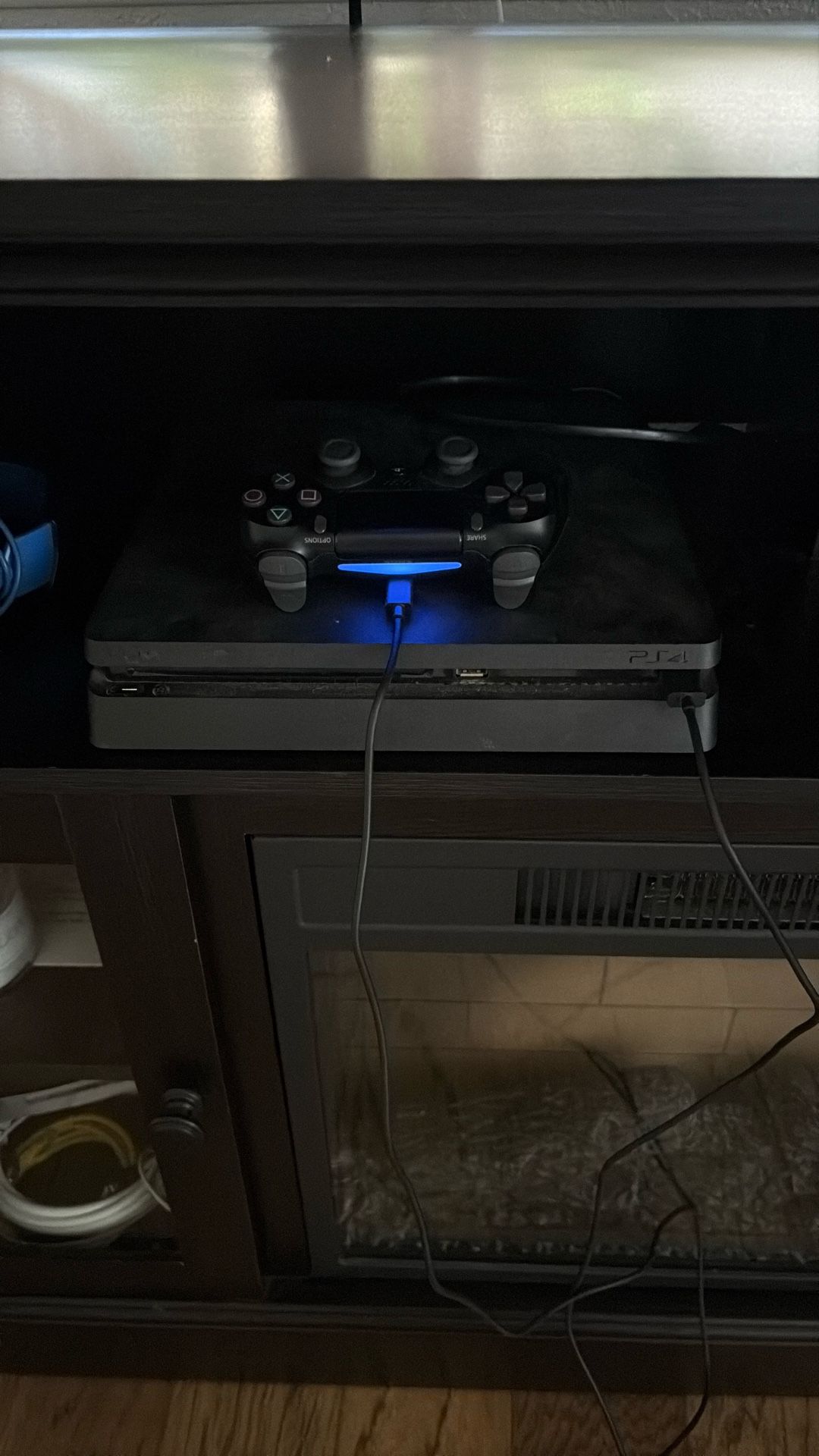 Ps4 With Controller Mint Condition