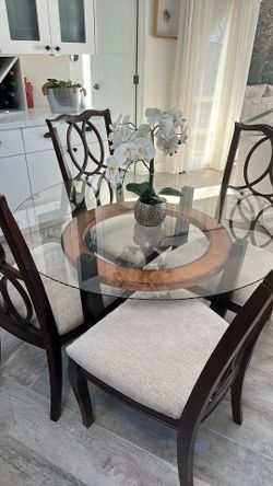 Table And 4 Chairs Brand New Upholstered Glass Top
