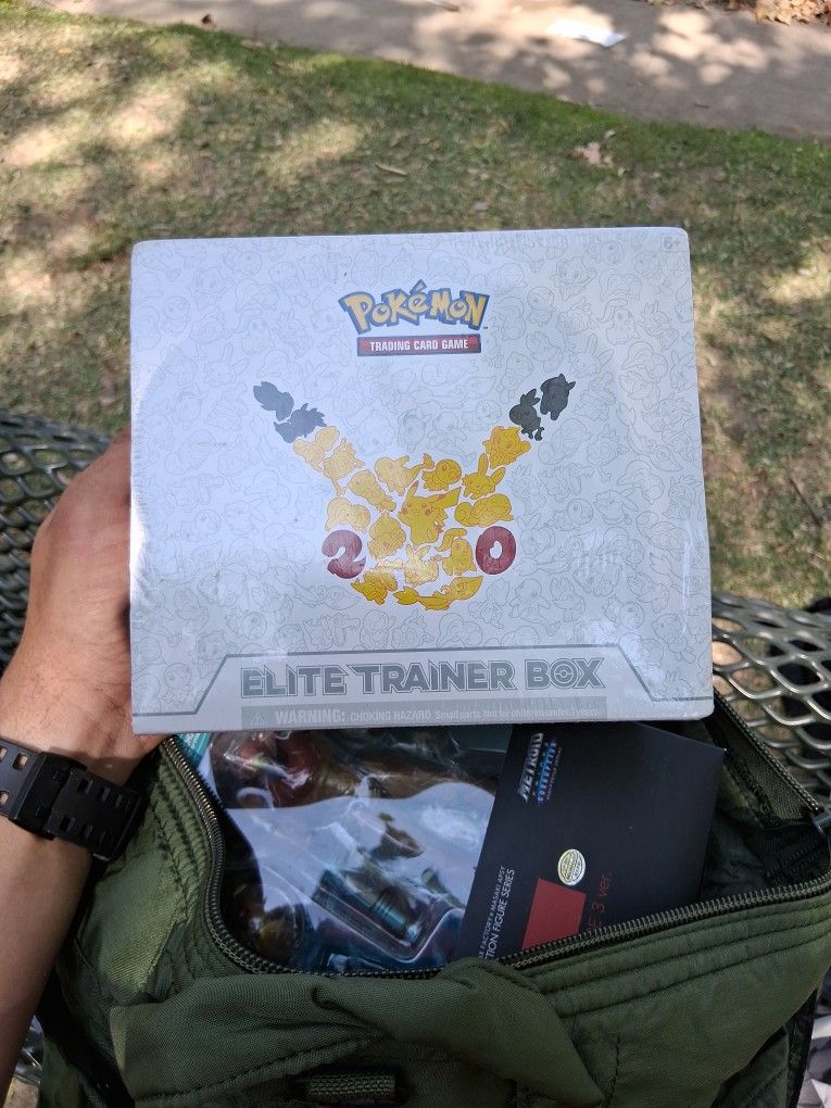 Pokémon Elite Trainer Box 20th Anniversary