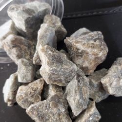 Natural Raw Labradorite