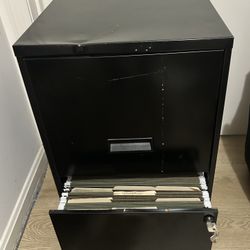 File Cabinet With Keys 