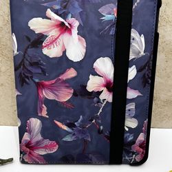 🌸 Floral iPad Case – Stand Cover