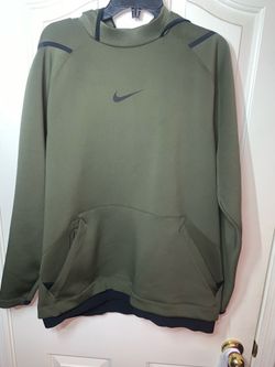 Men’s Nike Pro Combine Hoodie!!