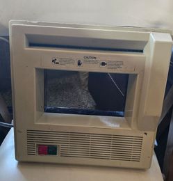 Paper shredder beige heavy plastic works great square 12" x 12"
