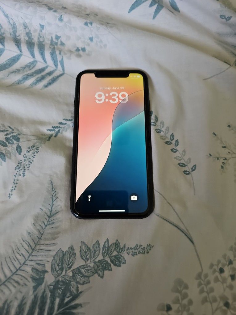 Apple iPhone 11 64GB Black Unlocked