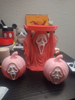 Scream candle holder and scream pumpkins
