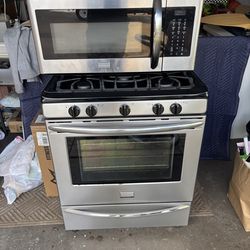 Frigidaire Gallery Gas Stove and Microwave