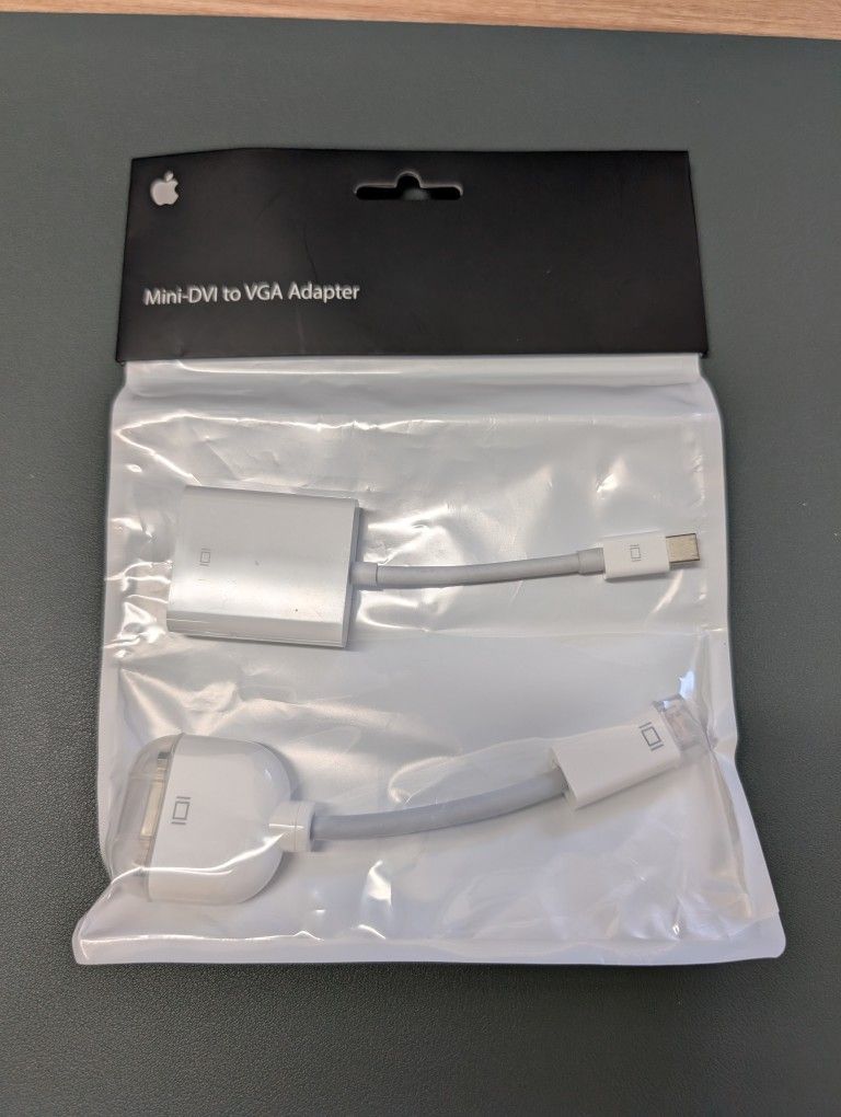 Set of 2 Apple Adapters, Mini-DVI to VGA Sealed Bag and Mini'DisplayPort To VGA