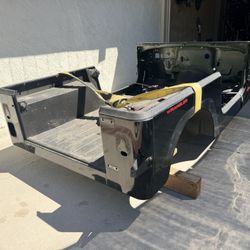 Jeep Wrangler YJ Red Tub 1987 Through 1995 Needs a Little Of Body Work 