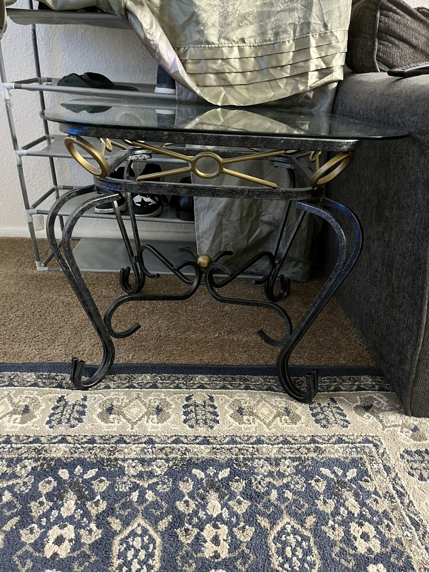 Table Or If you guys Want fish tank text me