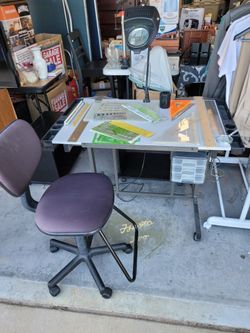 Arts and Craft Table With Chair 