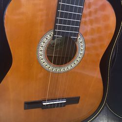 Hondo Guitar, Nylon Strings
