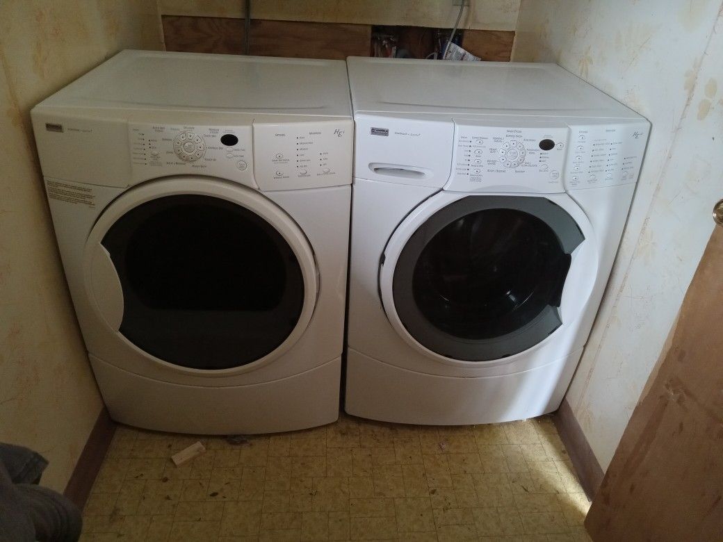 Kenmore Washer + Dryer
