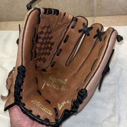 Mizuno Prospect Series Youth Baseball Glove 11.5-inch model