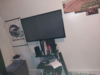 TV & Wall Mount 