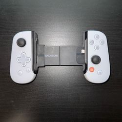 PlayStation Edition Backbone 