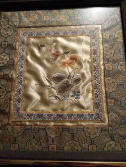 
Vintage Chinese Embroidered Butterfly & Flowers on Silk, Framed, 8" x 9" (Image).

Normal wear and tear,nicks,dents and scratches MAY be seen.  Clean