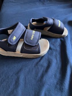 Boys new balance sandals