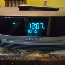 Bose Radio And CD Player