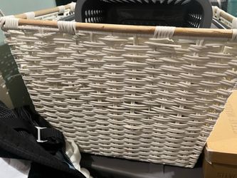 Storage bin