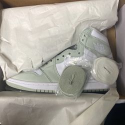 Seafoam Jordan 1