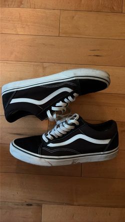 BLACK AND WHITE OLD SKOOL VANS SIZE 9.5