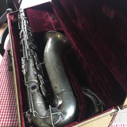 Saxophone 