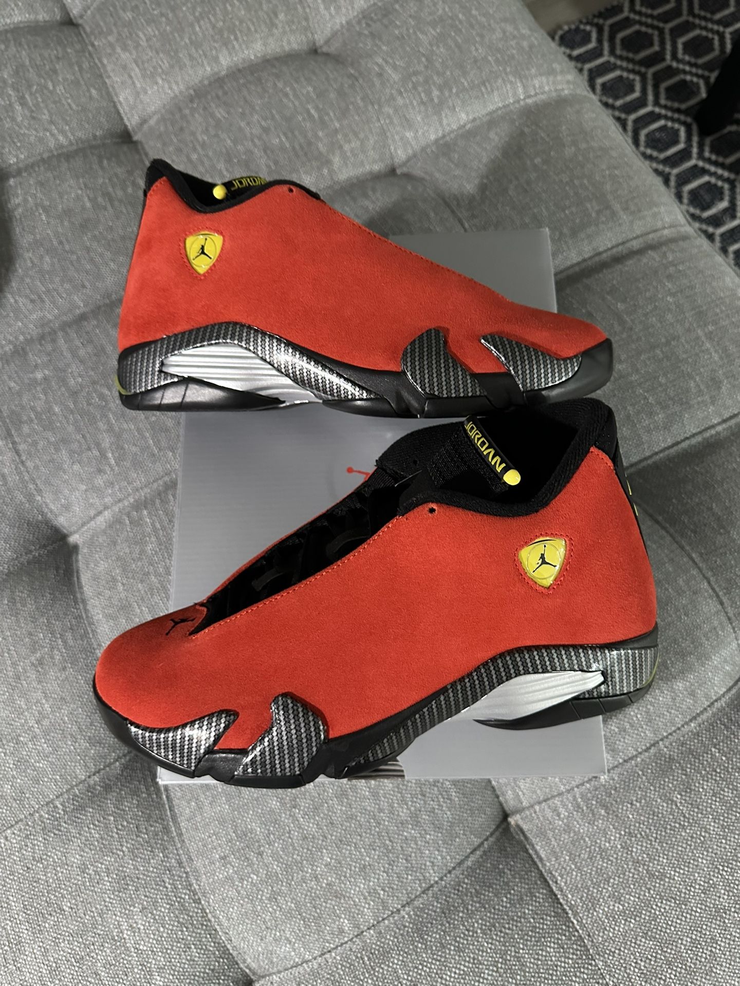 Jordan 14 Retro Ferrari 2025
