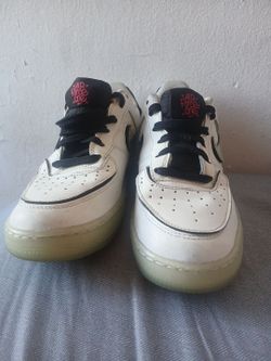 Nike Air Force 1 Low-Top Sneakers