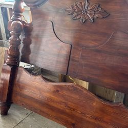 Bed Frame / Base De Cama Queen