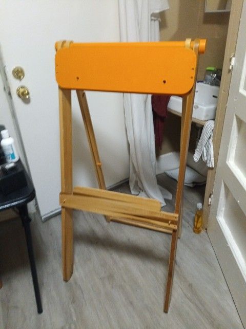 Art Easel, Excellent condition, Like New