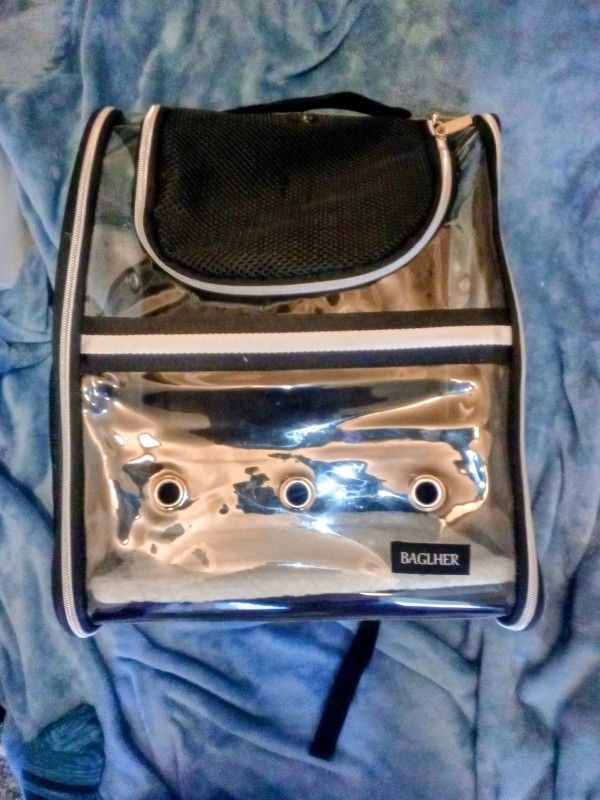 New Pet Carrier Backpack