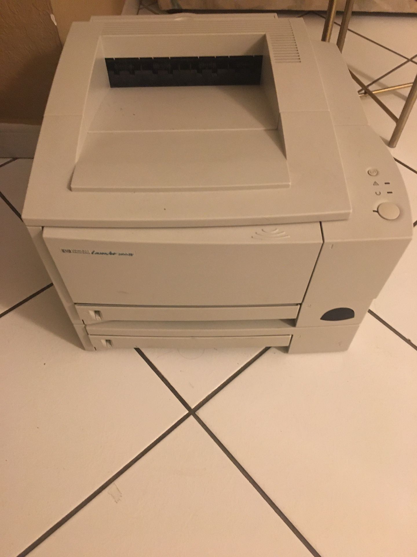 HP LaserJet 2100TN