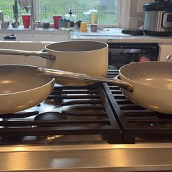 Set Of 3 Caraway Pots And Pans