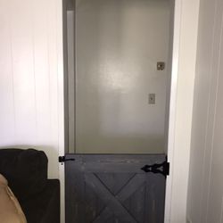 Baby gate dog gate door barn door