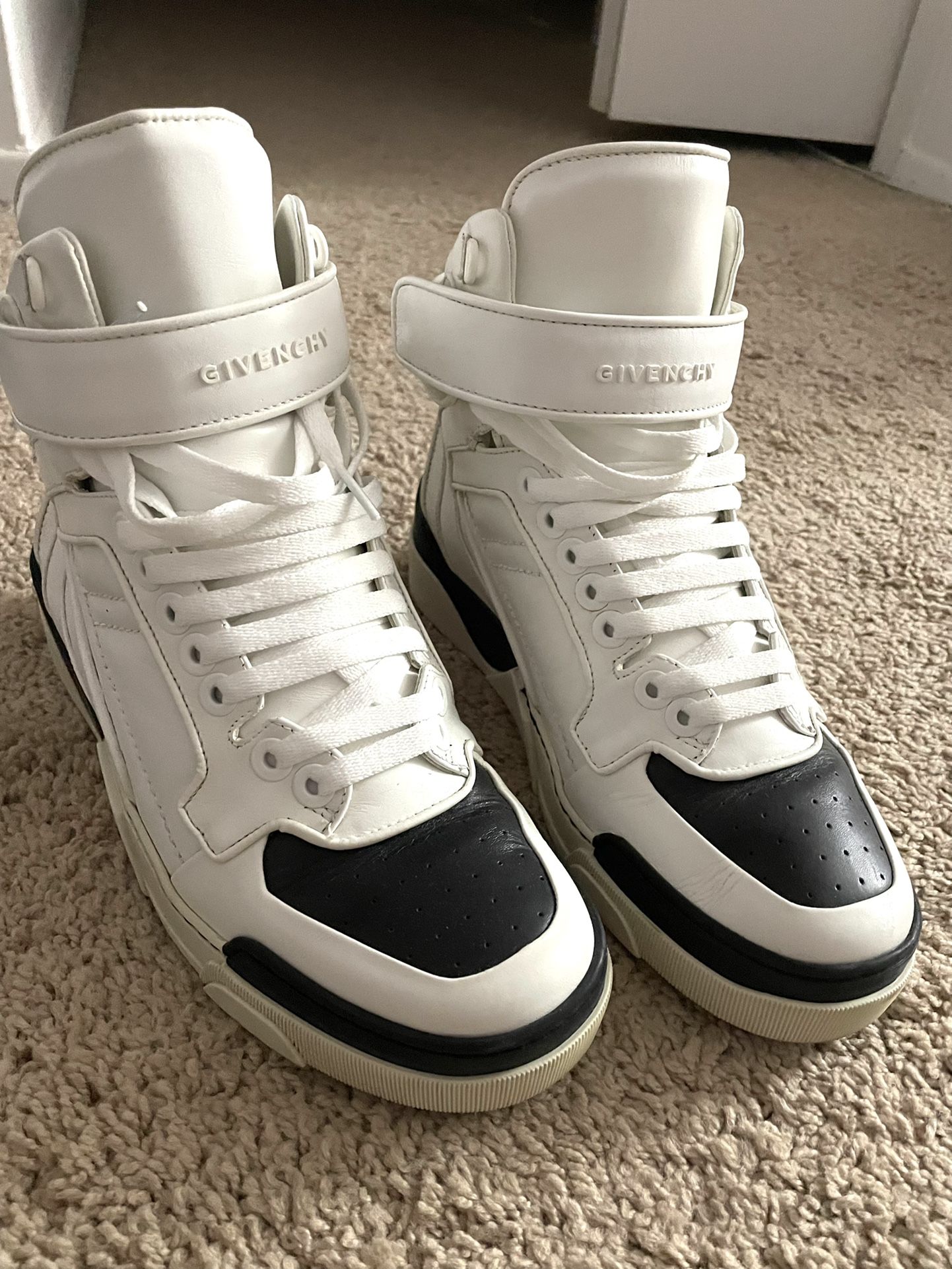 Givenchy Premium Leather High Top shoes Men 39