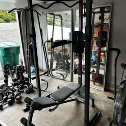 Squat rack, bench, pullup bar, leg raise