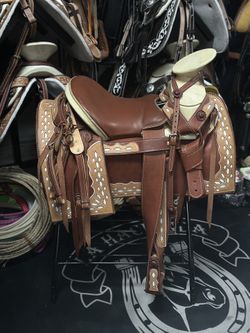 Montura Charra Cuadrada 🤠🔥