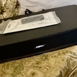 Bose Solo TV Sound System Black with Remote Model  410376 WORKS GREAT