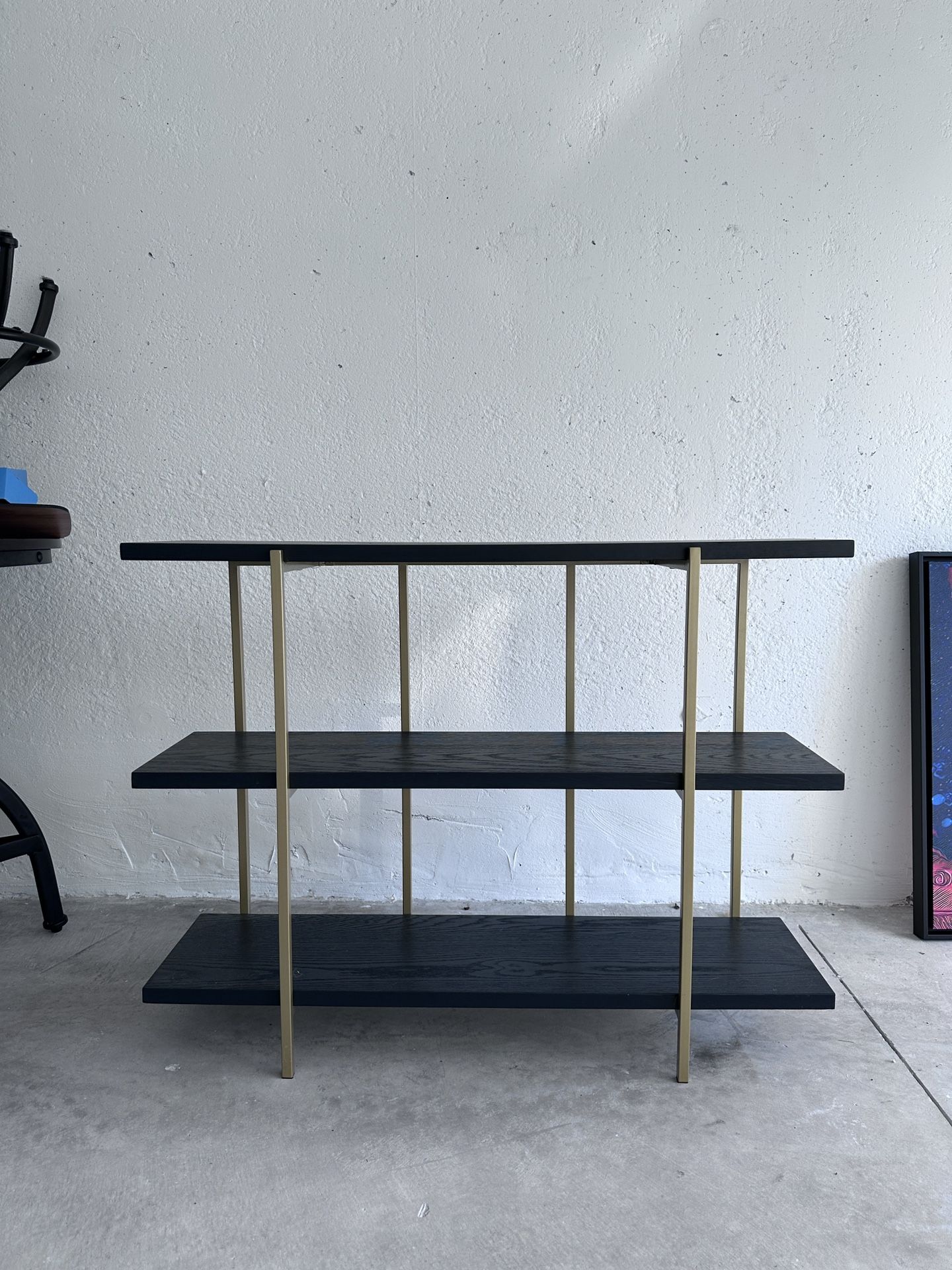 End Table/entryway Tommy Hilfiger