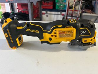DEWALT 20V MAX XR Cordless Brushless 3-Speed Oscillating Multi Tool