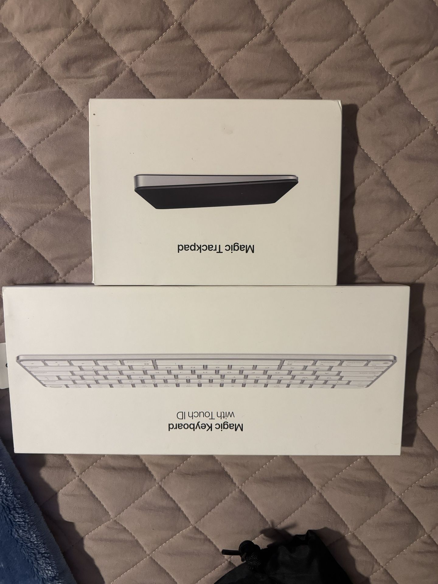 Mac Wireless Keyboard And Track pad 