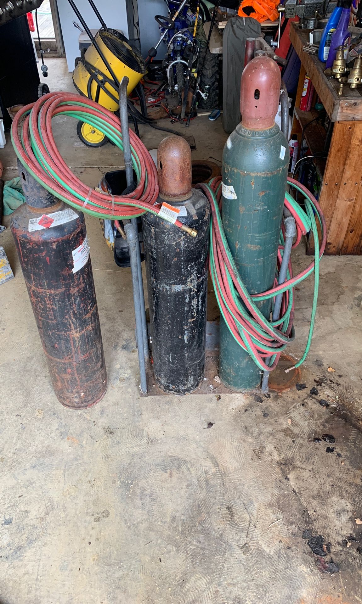 Oxygen and acetylene torch set up