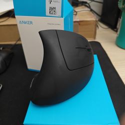 Anker Ergonomic Wireless Vertical Mouse