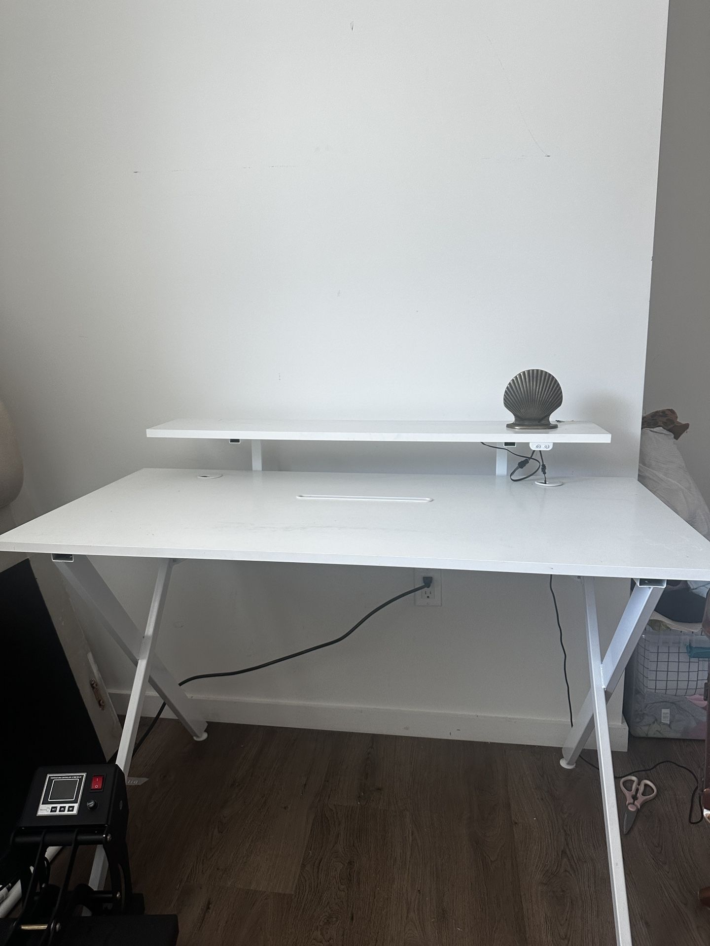 White Desk