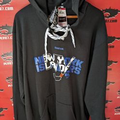 New With Tags XXL NHL Reebok Face Off Collection  New York Islanders Hooded Sweater New 