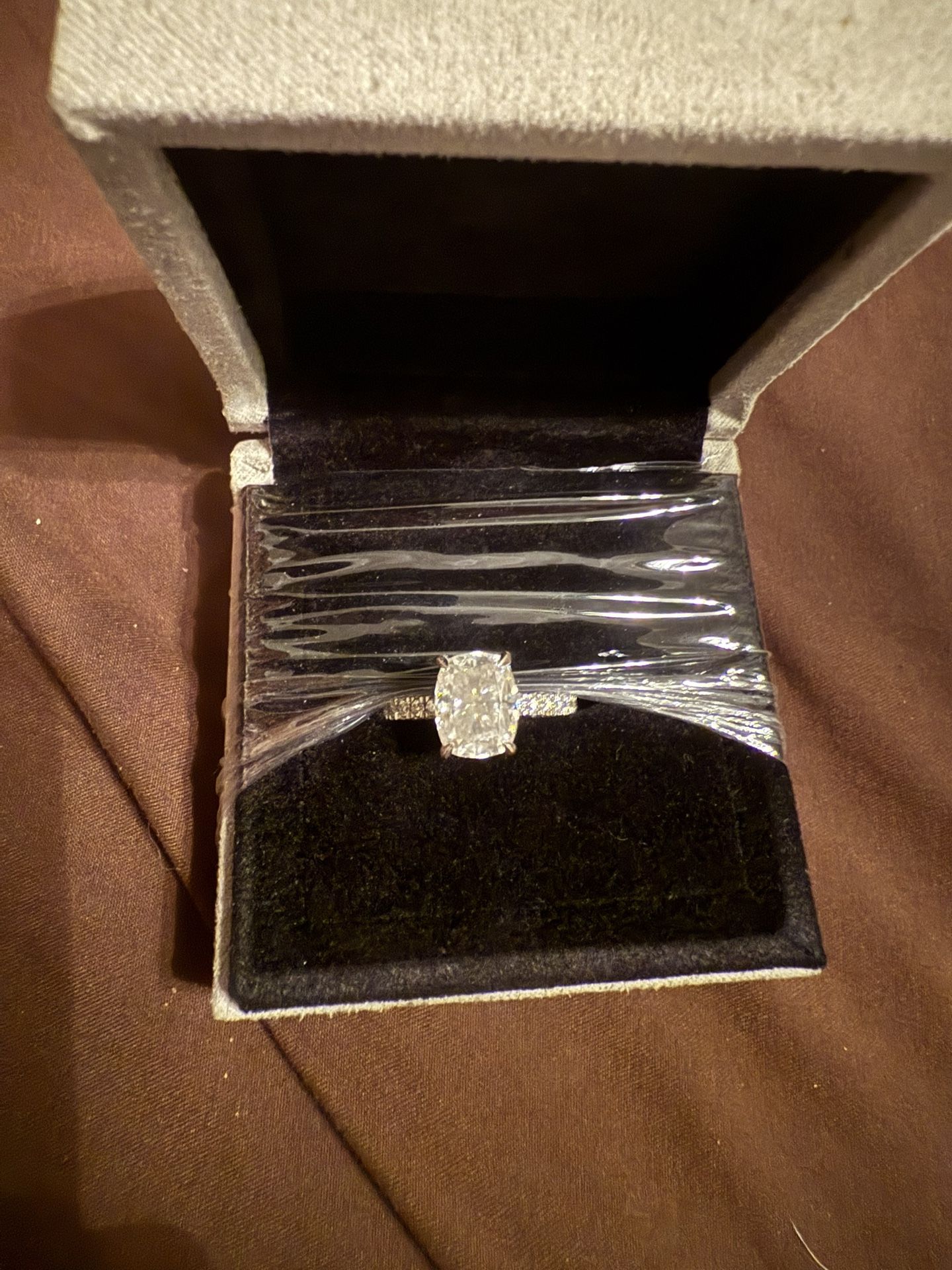 4 Carat Cushion-Cut Moissanite Engagement Ring – 10K White Gold – Gorgeous Sparkle!