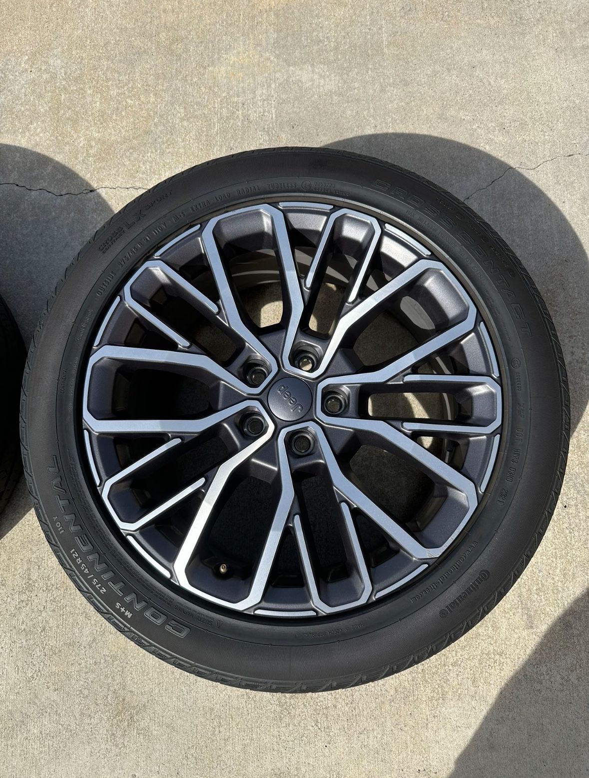 Grand Cherokee Summit Reserve Wheels