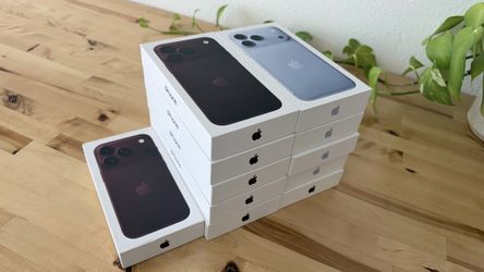 Sealed Unlocked iPhone 18 Pro Max 256GB - Wholesale