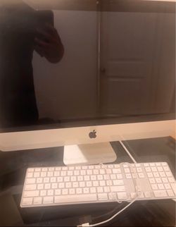 Apple iMac Desktop Computer – Excellent Condition – Keyboard Included